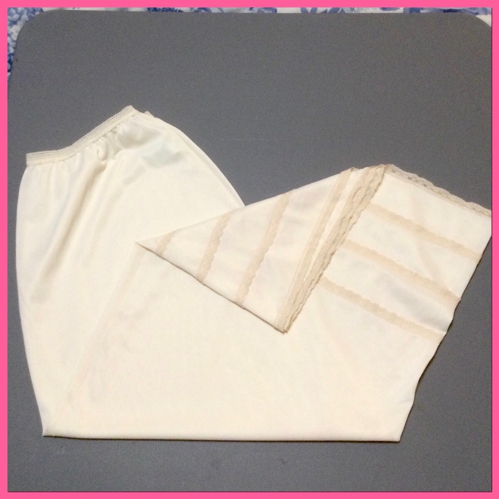 Vtg Half Slip, sz L